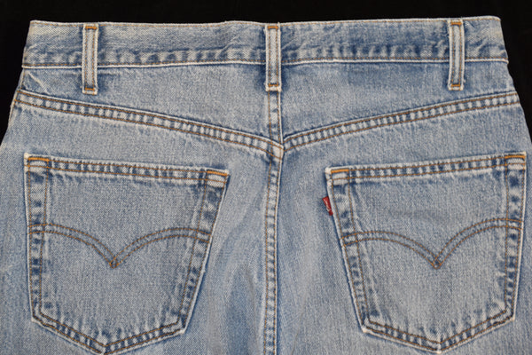 Vintage 90s 505 Levis Light Wash Straight Leg Jeans Size 32" x 30"