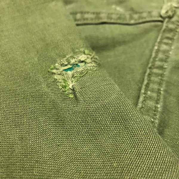 Vintage 70s Army Vietnam Era Distressed Shirt Size X-Large