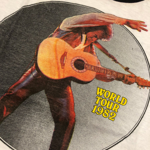 1982 Neil Diamond World Tour Ringer Shirt Size Large - Beyond 94