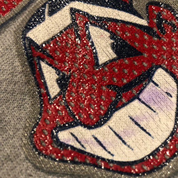 2002 MLB Cleveland Indians "Chief Wahoo" Grey Crewneck Size Medium - Beyond 94